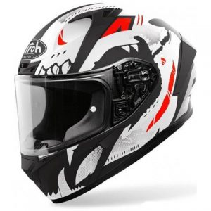 Casco moto da strada integrale dalle linee tese, spigolose e decise.